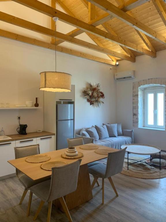 Mangata Suites Homes With Private Pools Spartokhórion Buitenkant foto